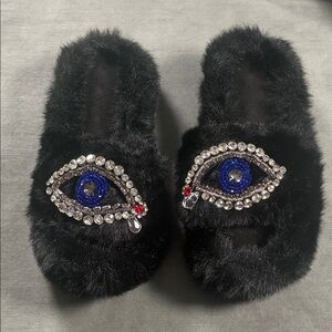 Unbranded Black Furry Women's Shoes with Eye Design Womens Size 5